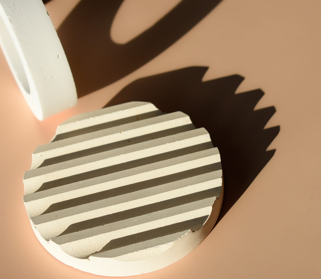 Temperaturkontrolle und Sensor-Technologie: So schützen smarte Föhne dein Haar